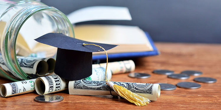 Canadian Scholarships And Financial Aid For International Students